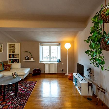 Cozy Apartment With A View On The City Walls Lucca Exteriér fotografie